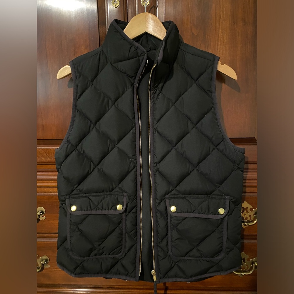 J Crew Black Quilted Vest size small